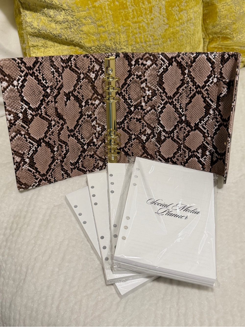 STIL snakeskin A5 planner with inserts - Picture 3 of 6